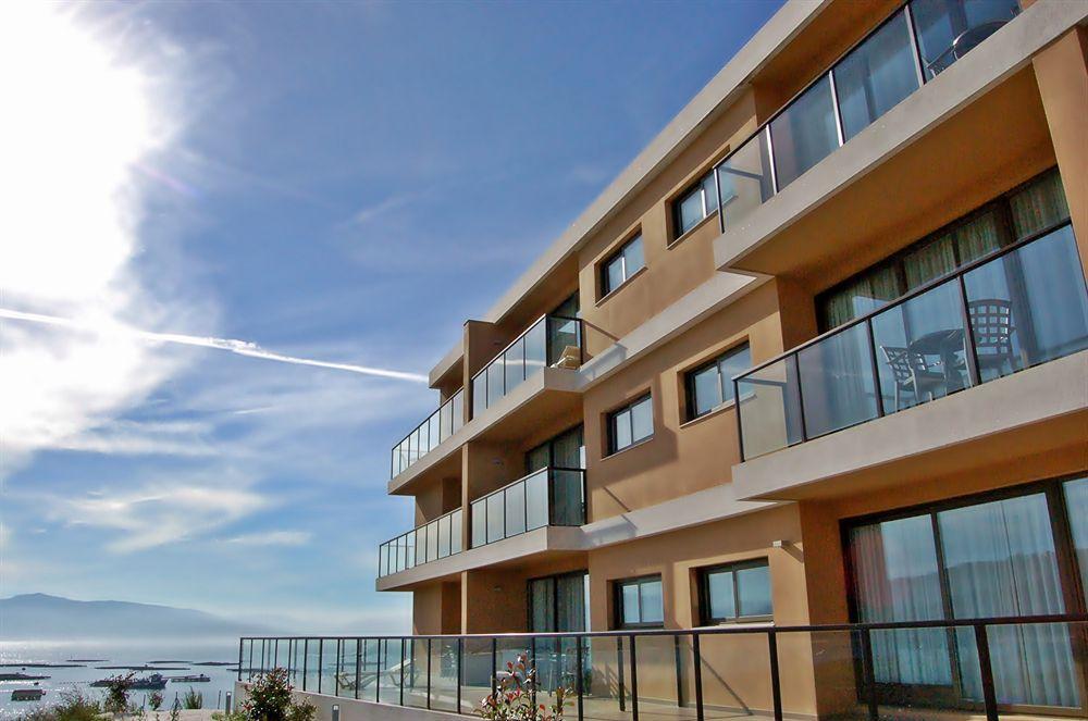 Apartamentos Turísticos Playa de Osmo Corme Exterior foto